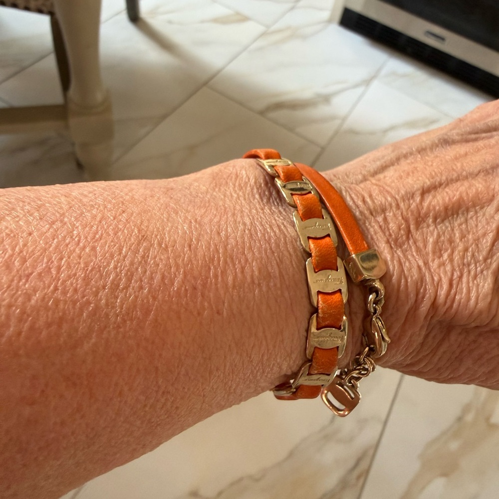 Salvatore Ferragamo Orange Leather and Gold-Tone Link Bracelet